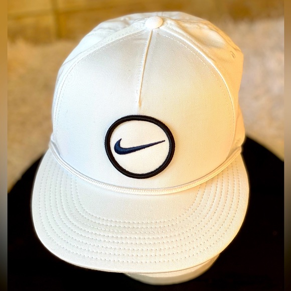 Nike Aerobill Retro 72 Golf Hat Nike Golf Aerobill Retro Cap White